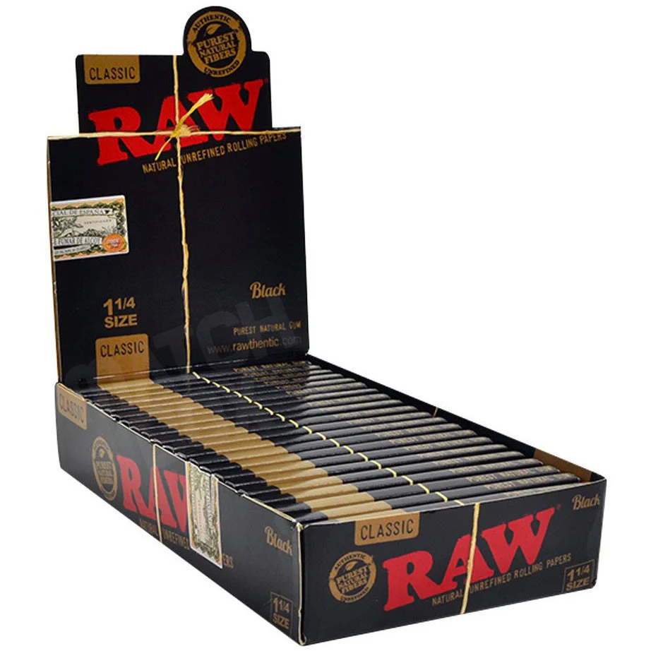 RAW Black Classic 1¼ Rolling Papers